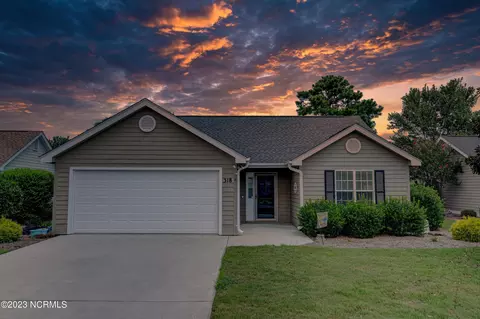 318 Smallwood Ct, Wilmington, NC 28411