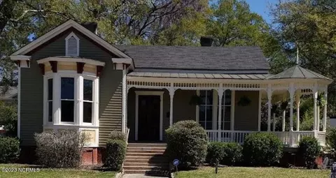 406 Nash St NE, Wilson, NC 27893
