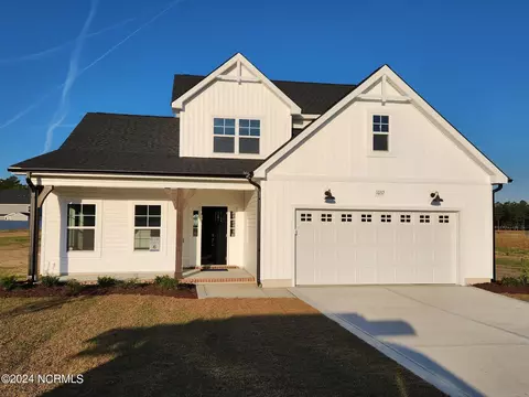 1032 Appaloosa Trl, Grimesland, NC 27837