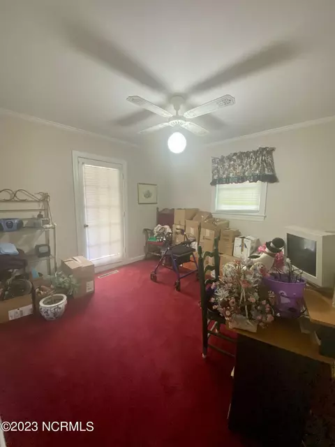 772 Old Smith Chapel Rd, Mount Olive, NC 28365 photo 9