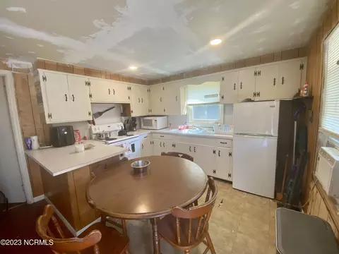 772 Old Smith Chapel Rd, Mount Olive, NC 28365 photo 18