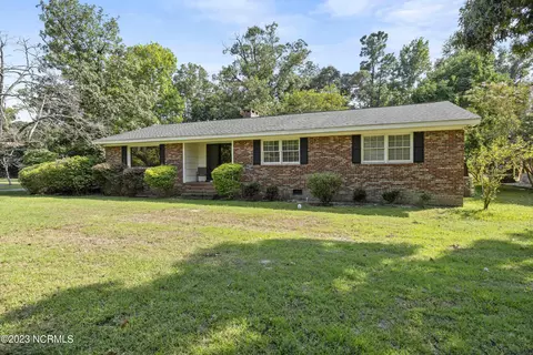 3735 Scotts Hill Loop Rd, Wilmington, NC 28411