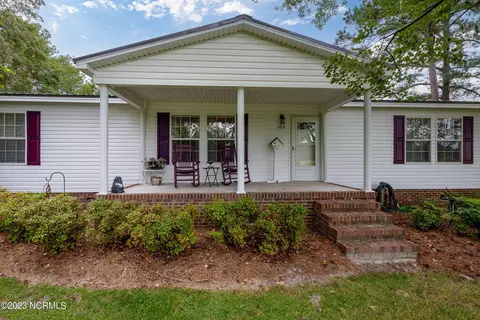 328 Sandlin Rd, Beulaville, NC 28518