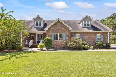 139 Trudie Ln, Jacksonville, NC 28540