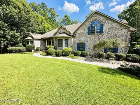 305 Taberna Cir, New Bern, NC 28562 photo 3