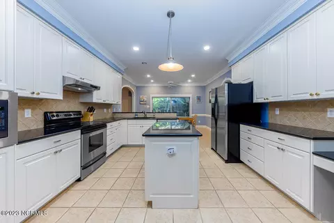 305 Taberna Cir, New Bern, NC 28562 photo 12