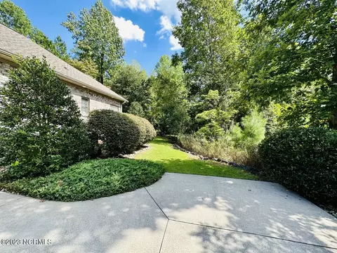 305 Taberna Cir, New Bern, NC 28562 photo 35