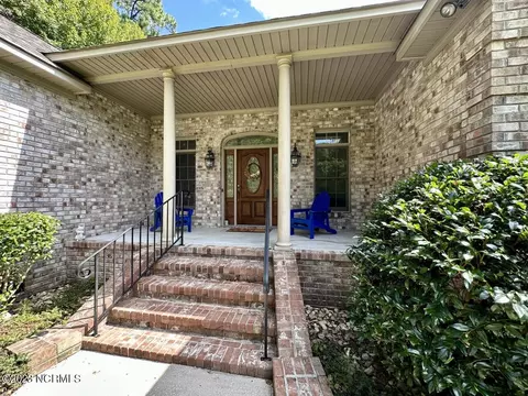 305 Taberna Cir, New Bern, NC 28562 photo 4