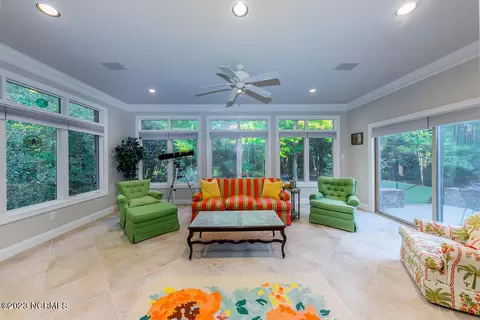 305 Taberna Cir, New Bern, NC 28562 photo 9