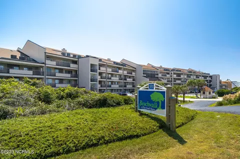 331 Salter Path Rd #205, Pine Knoll Shores, NC 28512