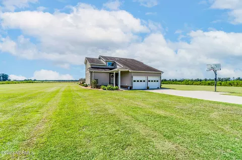 441 N Bear Swamp Rd, Hertford, NC 27944