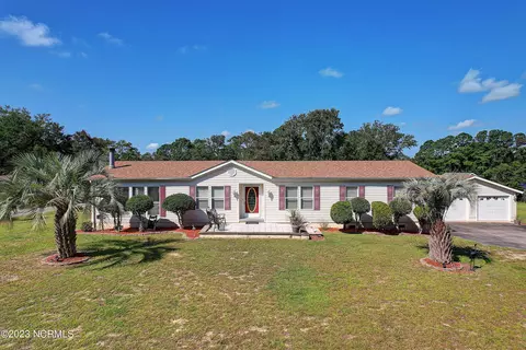 1657 White Oak Dr SW, Ocean Isle Beach, NC 28469