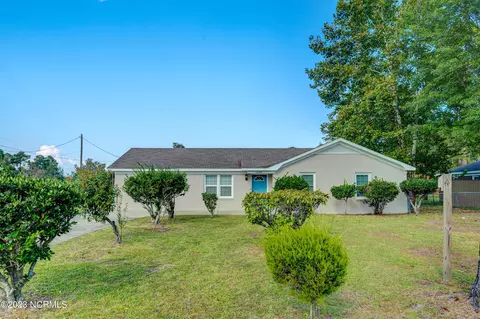 4649 Norwich Rd, Wilmington, NC 28405
