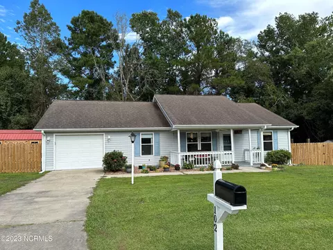 102 Creek Dr, Shallotte, NC 28470