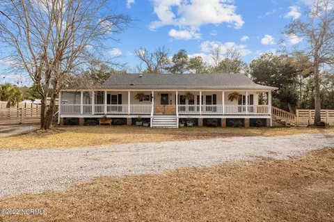 3283 Highway 24, Newport, NC 28570