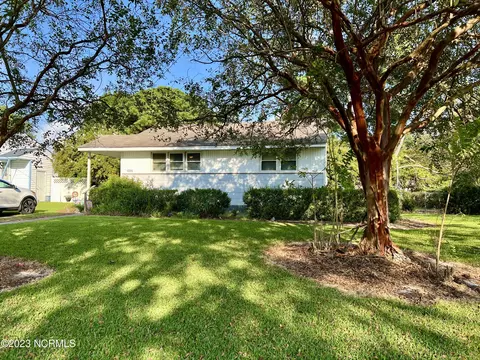 404 Nelson Dr, Jacksonville, NC 28540