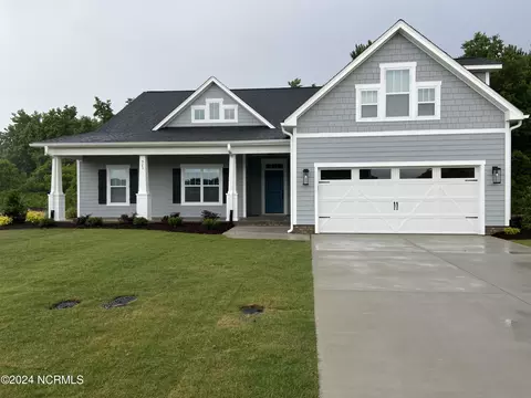923 Hunter Grace Dr, Winterville, NC 28590