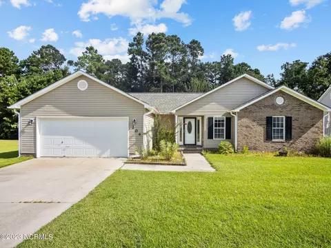 204 Edgefield Dr, Jacksonville, NC 28546