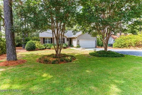 3 Cameron Ln, Pinehurst, NC 28374 photo 1