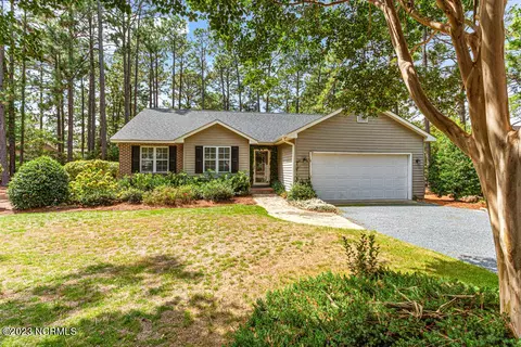 3 Cameron Ln, Pinehurst, NC 28374 photo 2