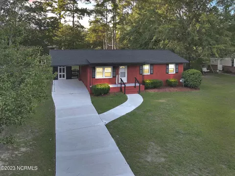 717 Dogwood Ln, Rockingham, NC 28379