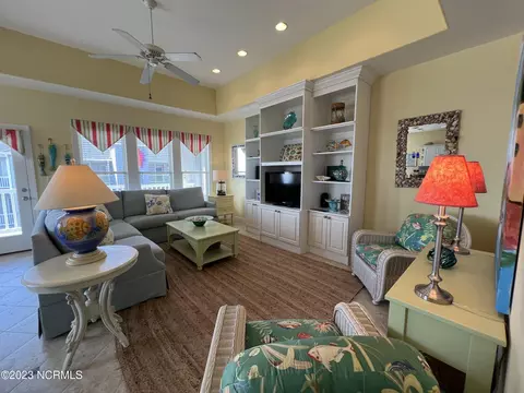 1701 Salter Path Rd #H 301, Indian Beach, NC 28512