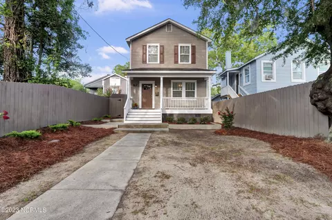 1310 S 4th St, Wilmington, NC 28401