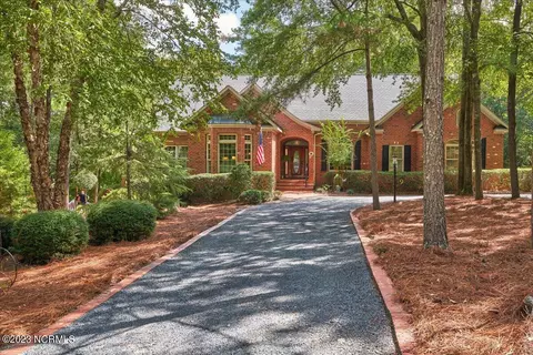 9 Village Ln, Pinehurst, NC 28374 photo 2