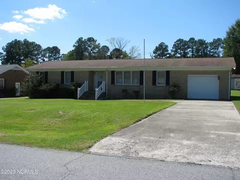 212 Gen Pettigrew Dr, Plymouth, NC 27962