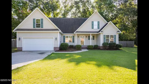9290 Sue Cir NE, Leland, NC 28451