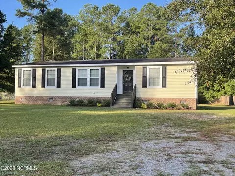 209 Paige Hall Ct, Rocky Point, NC 28457