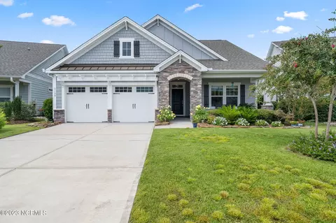 3160 Inland Cove Dr, Southport, NC 28461