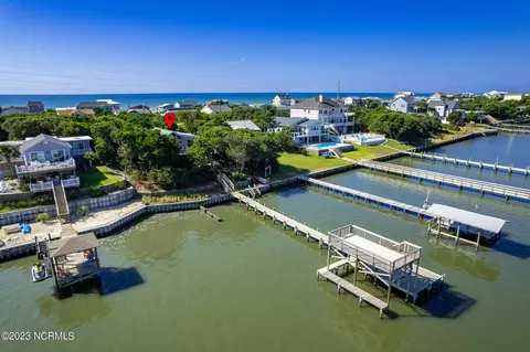 1404 Emerald Dr, Emerald Isle, NC 28594