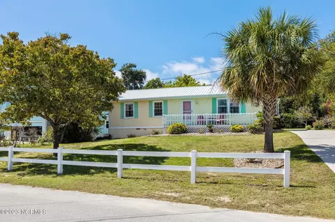 119 Shorerush Dr, Emerald Isle, NC 28594