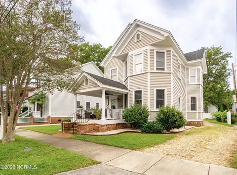 707 E Front St, New Bern, NC 28560 photo 5
