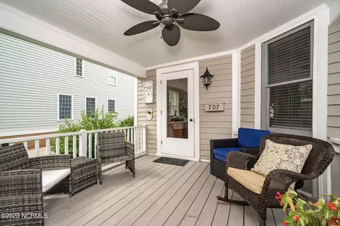 707 E Front St, New Bern, NC 28560 photo 7