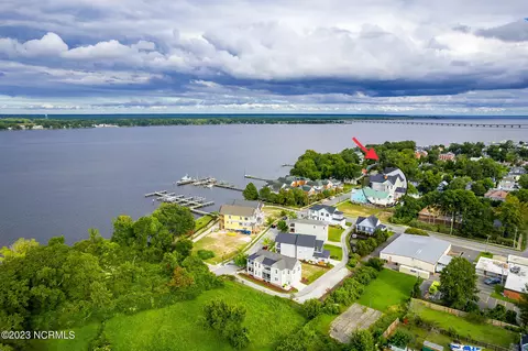 707 E Front St, New Bern, NC 28560 photo 4