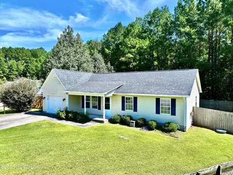 127 Eagle Trl, New Bern, NC 28562 photo 1