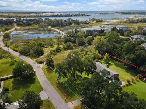 6312 Towles Rd, Wilmington, NC 28409
