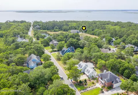 6239 Navigator Way, Southport, NC 28461