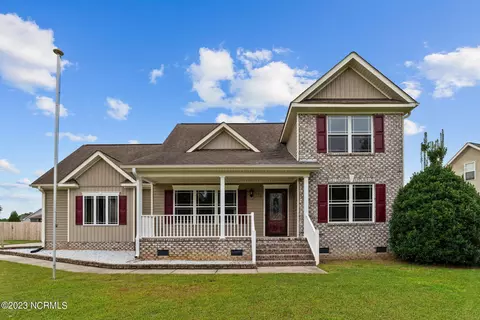 114 Laurel Dr, Pikeville, NC 27863