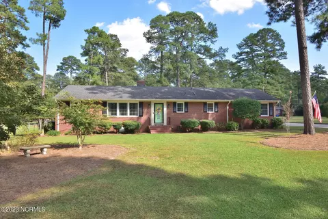 317 Timberlane Dr, Rocky Mount, NC 27804