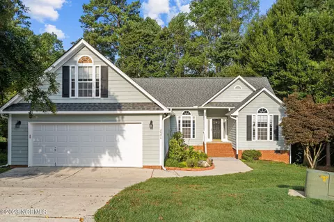 2904 Piney Ct, Raleigh, NC 27603