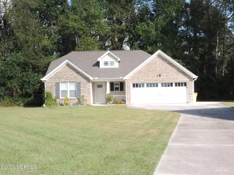 109 Falcon Landing Ct, New Bern, NC 28560