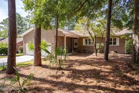 1381 S Shore Dr, Southport, NC 28461