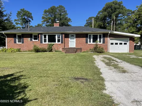 401 Pinecrest Ave, New Bern, NC 28560