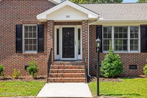 135 Surry Circle Cir S, Pinehurst, NC 28374 photo 4