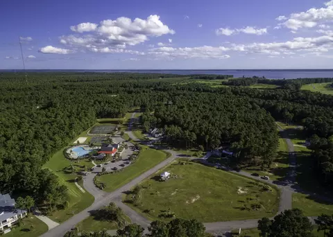 85 Lily Pond Ln, Minnesott Beach, NC 28510