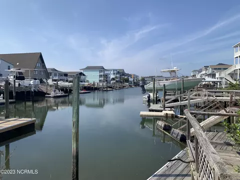 458 Ocean Blvd W, Holden Beach, NC 28462
