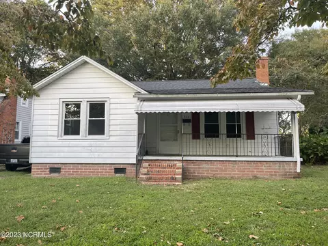 304 E 11th St, Washington, NC 27889